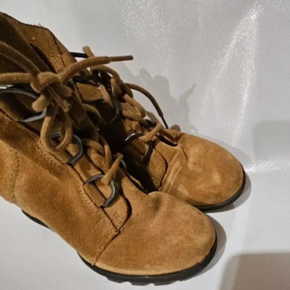 Sorel Youth Joan of Arctic Wedge Ankle Booties Kids Size 4 EUR 35 Brown Leather